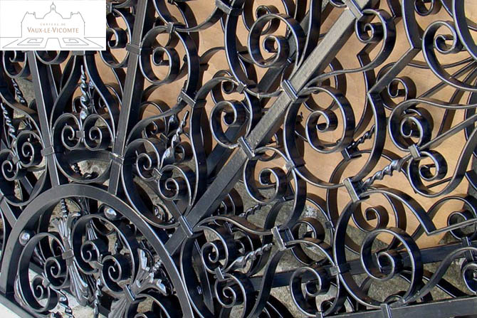 Restitution de la grille centrale de la faade Nord du Chteau finance par l'Association des Amis de Vaux-le-Vicomte
